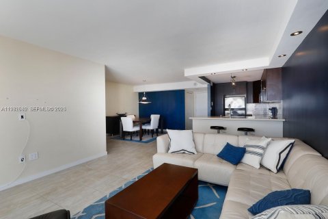 Condominio en venta en Miami, Florida, 2 dormitorios, 132.85 m2 № 2049221 - foto 12