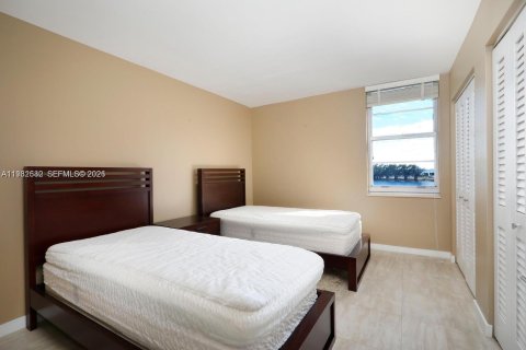 Condominio en venta en Miami, Florida, 2 dormitorios, 132.85 m2 № 2049221 - foto 18