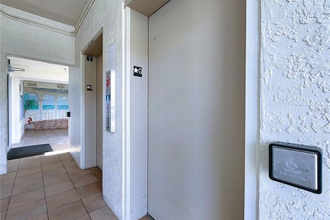 Купить кондоминиум в Галфпорта, Флорида 10 комнат, 116.59м2, № 2141971 - фото 10