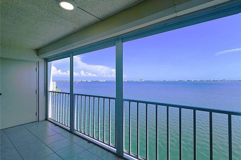 Condo à Gulfport, Floride, 2 chambres  № 2141971