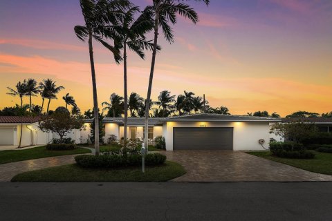 House in Lighthouse Point, Florida 4 bedrooms, 209.77 sq.m. № 2086910 - photo 28