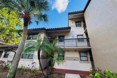 Condominio en alquiler en Sunrise, Florida, 2 dormitorios, 91.6 m2 № 2002524 - foto 16