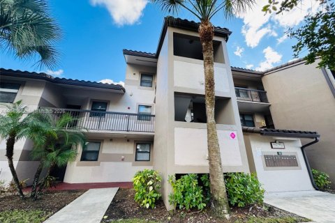 Кондоминиум с 2 спальнями в Санрайз, Флорида № 2002524