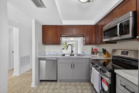 Condominio en venta en New Port Richey, Florida, 2 dormitorios, 97.55 m2 № 2099538 - foto 10