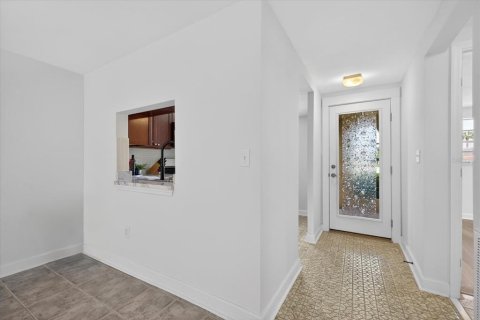 Condominio en venta en New Port Richey, Florida, 2 dormitorios, 97.55 m2 № 2099538 - foto 19