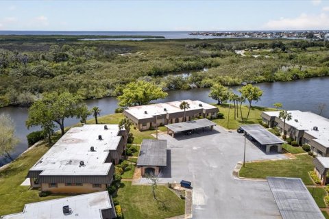 Condominio en venta en New Port Richey, Florida, 2 dormitorios, 97.55 m2 № 2099538 - foto 27