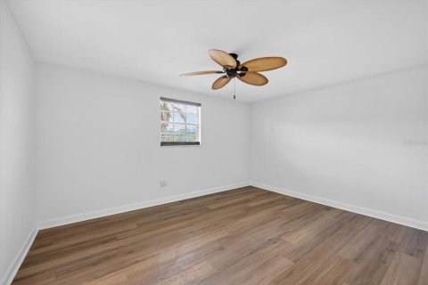 Condominio en venta en New Port Richey, Florida, 2 dormitorios, 97.55 m2 № 2099538 - foto 21