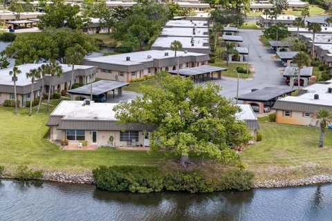 Condominio en venta en New Port Richey, Florida, 2 dormitorios, 97.55 m2 № 2099538 - foto 28