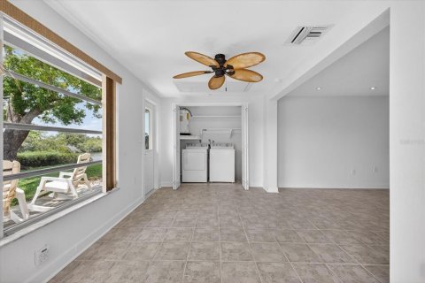 Condominio en venta en New Port Richey, Florida, 2 dormitorios, 97.55 m2 № 2099538 - foto 20