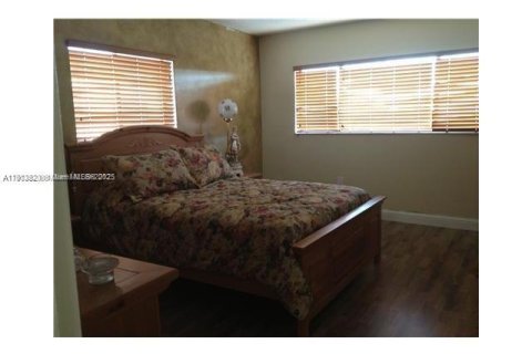 Condo in Miami, Florida, 3 bedrooms  № 1968503 - photo 8