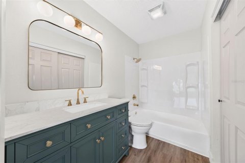 Villa ou maison à vendre à Umatilla, Floride: 2 chambres, 149.29 m2 № 2273245 - photo 11