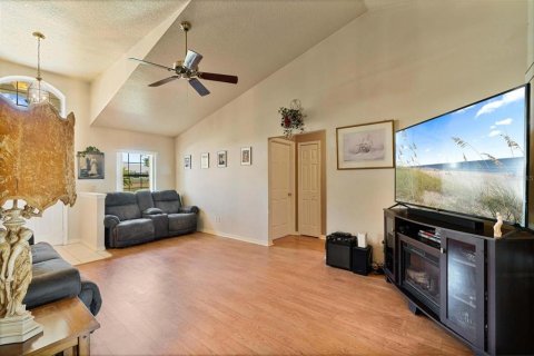 House in Eustis, Florida 3 bedrooms, 146.97 sq.m. № 1581014 - photo 7