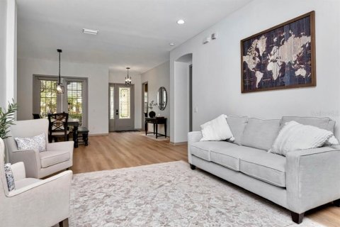 House in Tampa, Florida 5 bedrooms, 320.05 sq.m. № 1837508 - photo 11