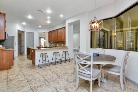 House in Tampa, Florida 5 bedrooms, 320.05 sq.m. № 1837508 - photo 21