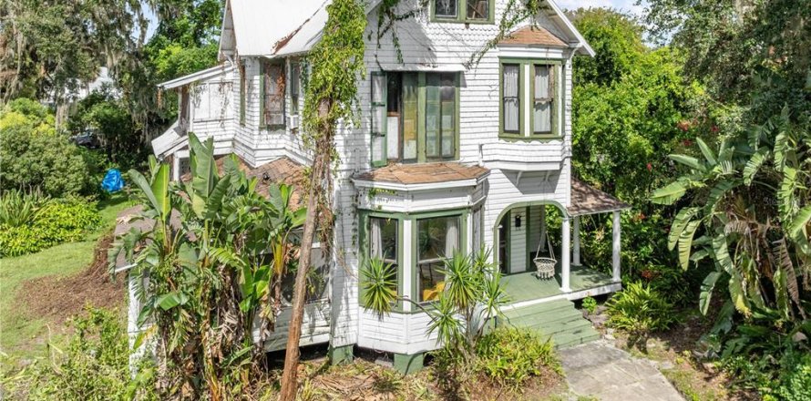 Casa en Kissimmee, Florida 4 dormitorios, 386.1 m2 № 1916001