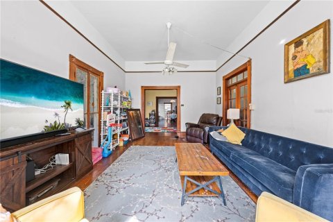 Casa en venta en Kissimmee, Florida, 4 dormitorios, 386.1 m2 № 1916001 - foto 7