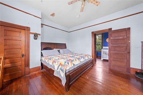 Casa en venta en Kissimmee, Florida, 4 dormitorios, 386.1 m2 № 1916001 - foto 23