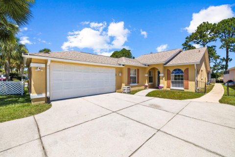Villa ou maison à vendre à Panama City Beach, Floride: 3 chambres, 163.32 m2 № 562624 - photo 1