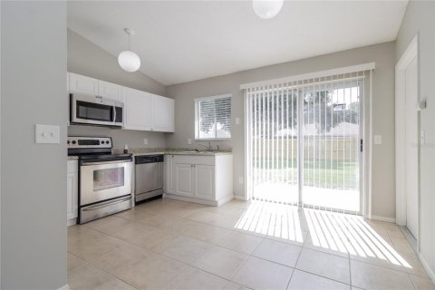 Casa en alquiler en Orlando, Florida, 4 dormitorios, 122.91 m2 № 1873221 - foto 4