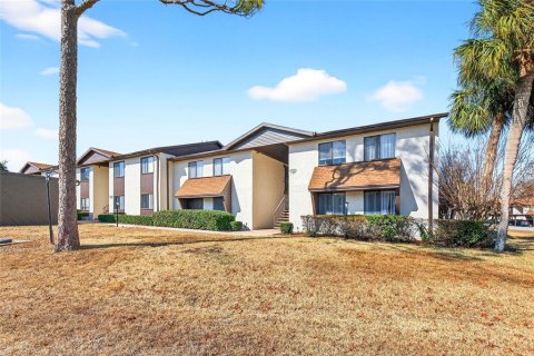 Condominio en Ocala, Florida, 2 dormitorios № 2104610