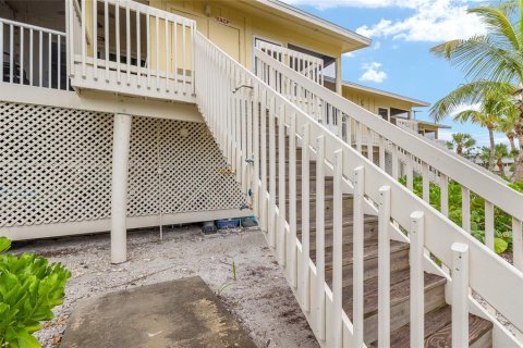 Condo in Placida, Florida, 2 bedrooms  № 1883481 - photo 22