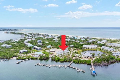 Condo in Placida, Florida, 2 bedrooms  № 1883481 - photo 30