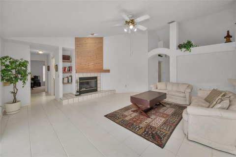 Villa ou maison à vendre à Palm Harbor, Floride: 4 chambres, 208.84 m2 № 1912888 - photo 28