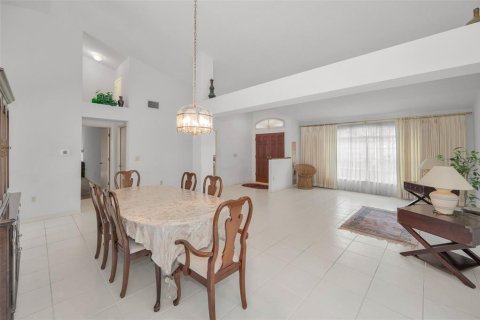 Casa en venta en Palm Harbor, Florida, 4 dormitorios, 208.84 m2 № 1912888 - foto 17
