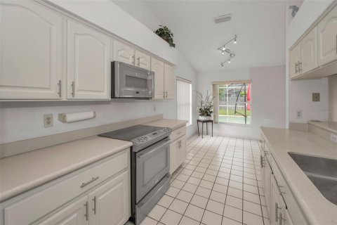 Casa en venta en Palm Harbor, Florida, 4 dormitorios, 208.84 m2 № 1912888 - foto 21