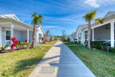 Casa en venta en Daytona Beach, Florida, 2 dormitorios, 136.01 m2 № 2115077 - foto 2