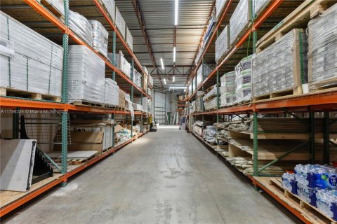 Commercial property in Boca Raton, Florida № 1875390 - photo 13