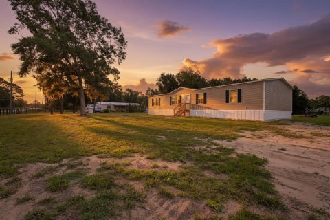 House in Ocala, Florida 4 bedrooms, 171.87 sq.m. № 2199121 - photo 2