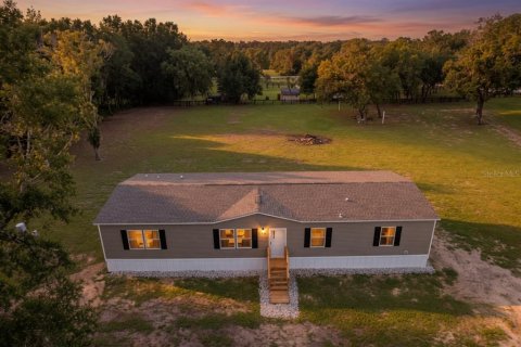 House in Ocala, Florida 4 bedrooms, 171.87 sq.m. № 2199121
