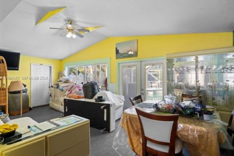 House in Port St. Lucie, Florida 5 bedrooms, 266.63 sq.m. № 1955087 - photo 7