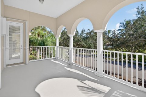 House in Jupiter, Florida 6 bedrooms, 302.68 sq.m. № 2055046 - photo 20