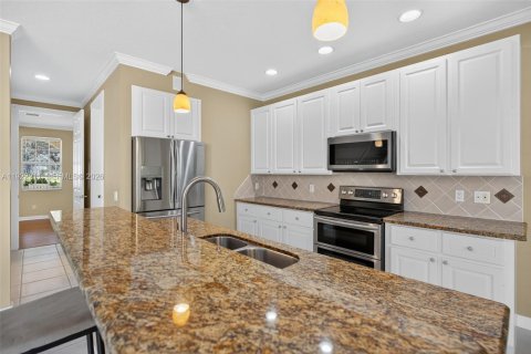 House in Jupiter, Florida 6 bedrooms, 302.68 sq.m. № 2055046 - photo 13