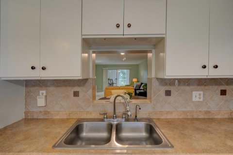 Condominio en venta en Coconut Creek, Florida, 2 dormitorios, 107.4 m2 № 2250493 - foto 3