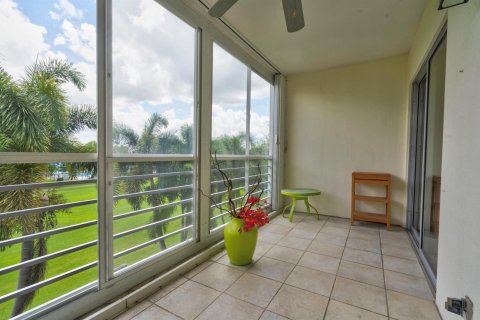 Condominio en venta en Coconut Creek, Florida, 2 dormitorios, 107.4 m2 № 2250493 - foto 13