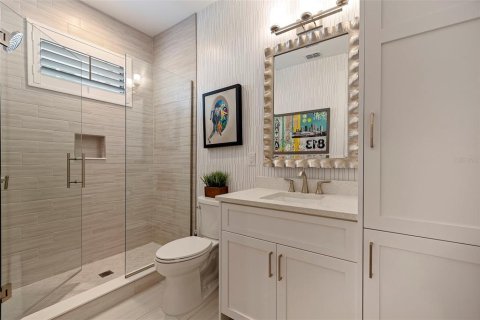 Adosado en venta en Tampa, Florida, 4 dormitorios, 282.52 m2 № 1883949 - foto 3
