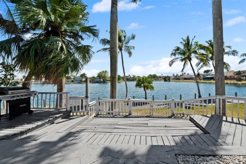 Casa en venta en Cutler Bay, Florida, 4 dormitorios, 167.97 m2 № 1775842 - foto 26