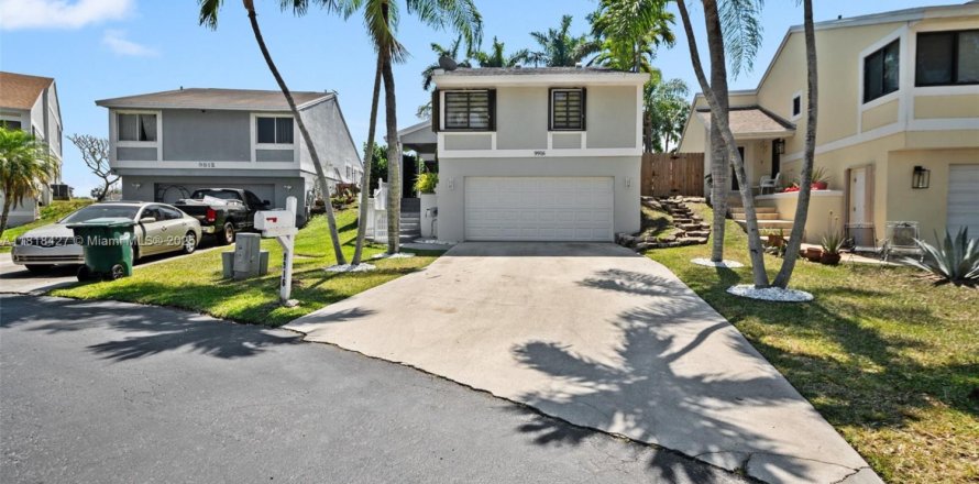 Casa en Cutler Bay, Florida 4 dormitorios, 167.97 m2 № 1775842