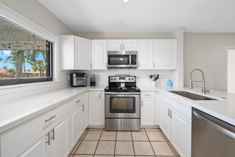 Casa en venta en Cutler Bay, Florida, 4 dormitorios, 167.97 m2 № 1775842 - foto 15