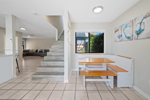 Casa en venta en Cutler Bay, Florida, 4 dormitorios, 167.97 m2 № 1775842 - foto 14