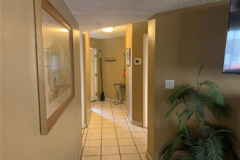 Copropriété à vendre à Tierra Verde, Floride: 2 chambres, 77.11 m2 № 2205000 - photo 9