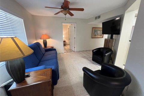 Copropriété à vendre à Tierra Verde, Floride: 2 chambres, 77.11 m2 № 2205000 - photo 11