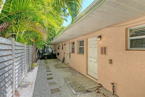 Condominio en venta en Sarasota, Florida, 2 dormitorios, 69.03 m2 № 2235568 - foto 17