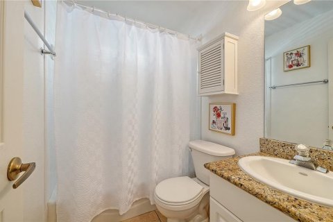 Condominio en venta en Sarasota, Florida, 2 dormitorios, 69.03 m2 № 2235568 - foto 13
