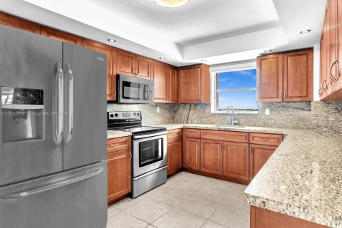 Condominio en alquiler en Aventura, Florida, 2 dormitorios, 117.8 m2 № 1937445 - foto 23