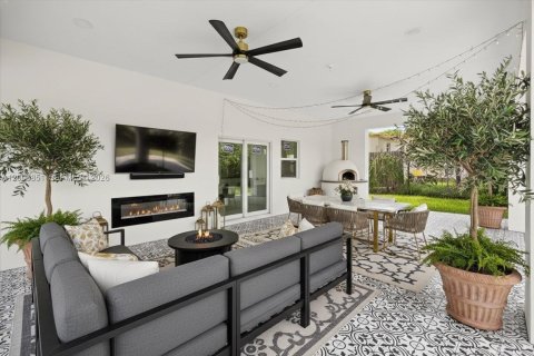 House in West Palm Beach, Florida 4 bedrooms, 177.54 sq.m. № 2069336