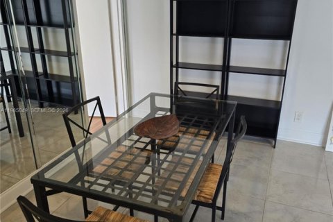 Copropriété à louer à Sunny Isles Beach, Floride: 1 chambre, 71.26 m2 № 2051699 - photo 4